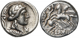 C. Servilius, AR denier, 82-80 av. J.-C., Rome. D/ T. l. d''Apollon à d. Derrière, B et lituus. Devant, . En dessous, ROMA. R/ Deux cavaliers combatt...