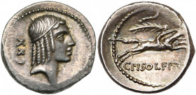 C. Piso Frugi, denier, 67 av. J.-C., Rome. D/ T. l. d''Apollon à d. Derrière, CXX. R/ C PISO L F FRV Cavalier ten. une palme, galopant à d. Au-dessus,...