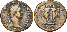 DOMITIEN Auguste (81-96), AE sesterce, 90-91, Rome. D/ T. l. à d. R/ L''empereur en habit militaire deb. à g., ten. une javeline et une lance, cour. p...