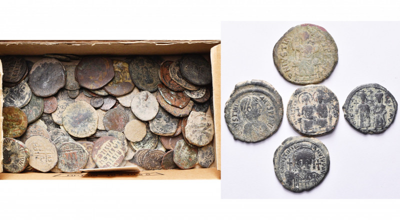 lot d''environ 200 p., dont: Jutinien Ier, follis, Antioche (2, Sear 214 et 216)...