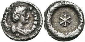 OSTROGOTHS, Théodoric l''Amale (493-526), AR demi-silique, Rome. Au nom d''Anastase Ier (491-518). D/ DN ANAST-ASIVS AVC B. diad. et cuir. à d. R/ Eto...