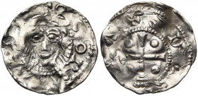 NEDERLAND, DEVENTER, keizerlijke munt, Koenraad II (1027-1039), AR denier. Vz/ Gekroond hoofd v.v., met baard. Kz/ Kruis met vier punten in de hoeken....