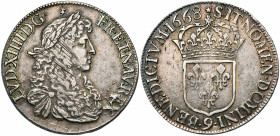 FRANCE, Royaume, Louis XIV (1643-1715), AR écu au buste juvénile, 16689, Rennes. 2e type. D/ B. à d., les cheveux longs, l., dr. et cuir., orné d''une...
