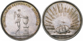DANEMARK, AR médaille, s.d. (1801), Ulstrup. Hommage aux morts de la bataille navale de Copenhague. D/ Génie deb. à d., couronnant une urne. R/ Ecu da...