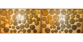 FRANCE, lot de 38 refrappes en bronze de médailles royales de la Monnaie de Paris, dont: s.d., Louis XII; 1500, Georges d''Amboise; s.d., Philibert de...