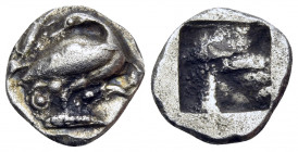 MACEDON. Eion. Circa 470-460 BC. Diobol (Silver, 10.50 mm, 0.94 g). Goose standing to right on decorated base, turning head to left to face a lizard c...