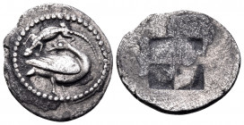MACEDON. Eion. Circa 460-400 BC. Trihemiobol (Silver, 12.5 mm, 0.79 g). Goose standing to right, head turned back to left; above, lizard to left. Rev....