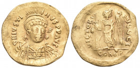 Justin I, 518-527. Solidus (Gold, 20 mm, 4.01 g, 6 h), Constantinople, 10th officina (I), 518-519. DN IVSTINI-ANVS PP AVI Diademed, helmeted and cuira...