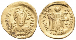 Justin I, 518-527. Solidus (Gold, 20 mm, 4.03 g, 6 h), Constantinople, 6th officina (S), 522-527. D N IVSTI-NVS P P AVG Helmeted and cuirassed bust of...