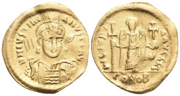 Justinian I, 527-565. Solidus (Gold, 21 mm, 3.92 g, 6 h), Constantinople, 10th officina (I), 527-537. DN IVSTINI-ANVS PP AVI Diademed, helmeted and cu...