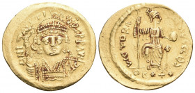 Justin II, 565-578. Light-weight Solidus of 22 Siliquae (Gold, 20 mm, 4.08 g, 5 h), Constantinople, 567-578. D N I-VSTI-NVS P P AVG Diademed, helmeted...