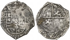 1597. Felipe II. Toledo. C. 2 reales. (Cal. 576). 6,51 g. Escudo entre /C/ y fecha de cuatro dígitos en vertical. Oxidaciones. Rayitas. Rara. (BC+).