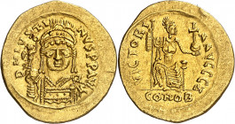 * (573-574). Justino II (565-578). Cartago. Sólido. (Ratto 757 var) (S. 391). Tres puntos sobre la armadura. Moneda exenta de pago de tasas de exporta...