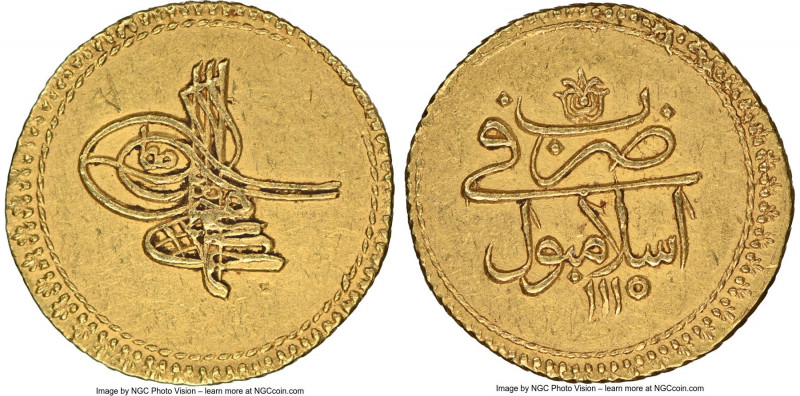 Ottoman Empire. Ahmed III gold 1/2 Findik (Altin) AH 1115 (AD 1703) AU58 NGC, Mi...