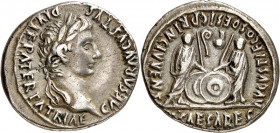 RÖMISCHES KAISERREICH. 
AUGUSTUS mit Gaius u. Lucius Caesares 2-1 v. Chr. Denar (2-1 v. Chr.) 3,85g, Lyon. Kopf m. Lkr. n.r. CAESAR AVGVSTVS - DIVI F...