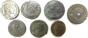 RÖMISCHES KAISERREICH. 
CONSTANTIN der Große und seine Familie 306-361. 34 Bronzeprägungen 15-22mm Constantin I. als Caesar (1), Constantin I. als Au...