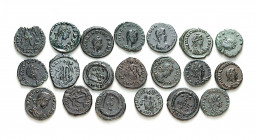 RÖMISCHES KAISERREICH. 
Allgemein: Spätrömische Bronzemünzen. 20 Kleinbronzen (11-14mm) 4. Jahrh. n.Chr. Prägungen des Valentinianus, Theodosius, Arc...