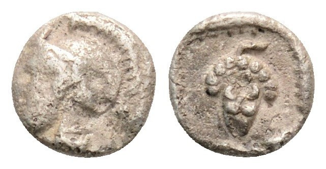 Hemiobol Ar
Cilicia, Soloi (c. 410-375 BC), Helmeted head of Athena left / Grap...