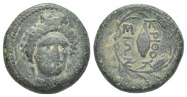 THRACE, Krithote. (Circa 350-309 BC). AE.
Obv: Facing head of Demeter slightly right.
Rev: ΚΡΙΘΟY / ΣΙΩΝ.
Barley grain and legend within wreath.
S...