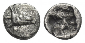 MYSIA, Kyzikos. (Circa 600-550 BC). AR Hemiobol.
Obv: Tunny head right.
Rev: Quadripartite incuse square.
Von Fritze IX 2; SNG France -.
Condition...