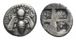 IONIA, Ephesos. Hemidrachm (Circa 350-325 BC).
Obv: Bee with straight wings; E-Φ flanking; dotted border.
Rev: Quadripartite incuse square.
SNG Kay...