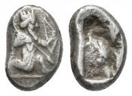 ACHAEMENID EMPIRE. Time of Darios I to Xerxes II (485-420 BC). AR Siglos. Sardes.
Obv: Persian king in kneeling-running stance right, holding spear a...