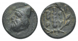 TROAS, Birytis. (Circa 350-300 BC). AE.
Obv: Bearded head of Kabeiros left, wearing pilos.
Rev: B-I / P-Y.
Club within wreath.
Klein 302.
Conditi...