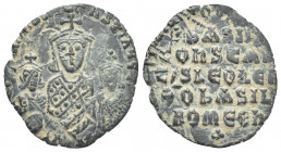BASIL I the MACEDONIAN, with LEO VI and CONSTANTINE (867-886 AD). Follis, Constantinople.
Obv: [+ LЄOҺ ЬASIL S CO] ҺST AЧGG.
Crowned half-length fac...