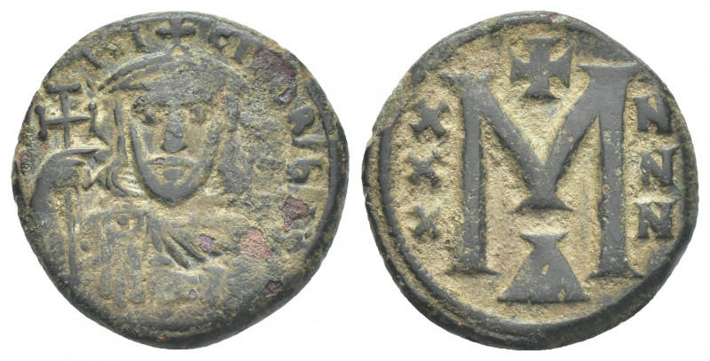 NICEPHORUS I (802-811 AD). Follis, Constantinople, 1st officina.
Obv: hICI[F]OR...