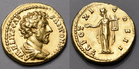 MARC AURELE César (139-161). Aureus (7,30 g.) Rome 156-157 A/ AVRELIVS CAES.ATTON.AVG. Son buste drapé à droite.
R/ TR.POT.XI.COS.II. Apollon debout ...