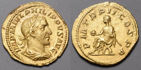 PHILIPPE Ier (244-247). Aureus (4,21 g) Rome 245.
A/ IMP M IVL PHILIPPVS AVG. Son buste drapé à droite.
R/ PM TRP II COS PP. Philippe assis à gauche e...
