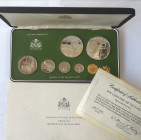 Monete Estere. Guyana. Serie divisionale 1976. 8 Valori nominali con 2 pezzi in Argento. Proof. In confezione originale e certificato. (7521)