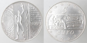 Repubblica Italiana. 5 Euro 2003. EUROPA DEL LAVORO. Ag. Peso 18,00 gr. FDC. Dalla serie della zecca.