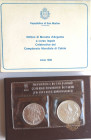 San Marino. Dittico. 500 Lire + 1.000 lire 1990. Mondiali calcio Italia 90. Ag. Gig. 206. FDC. Confezione Originale Zecca.