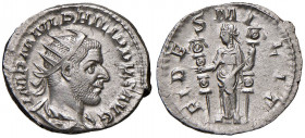 Filippo I (244-249) Antoniniano - Busto radiato a d. - R/ La Fedeltà stante a s. - RIC 230 AG (g 4,05)