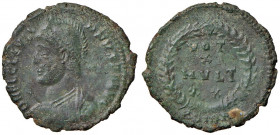 Giuliano II (361-363) Follis (Siscia) Busto elmato a s. - R/ Scritta in corona - AE (g 3,40)