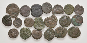 Lotto di 20 bronzetti tardo imperiali