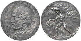 GIUSEPPE MAZZINI (1805-1872) Medaglia 1905 per il centenario della nascita - Opus: Albertis - MA (g 47,98 - Ø 52 mm)