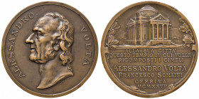 ALESSANDRO VOLTA (1745-1827) Medaglia 1927 centenario della morte - AE (g 81,85 - Ø 59 mm) Colpetti al bordo