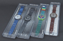 OROLOGI SWATCH Lotto di quattro orologi Swatch con movimento al quarzo e cassa con diametro da 37 mm. Quadranti di vario tipo come da foto. Tutti e qu...