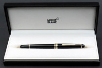 MONTBLANC Penna Roller della serie Meisterstück Pix. Corpo della penna in pregiata resina nera con finiture dorate. Oggetto nuovo venduto con scatola ...