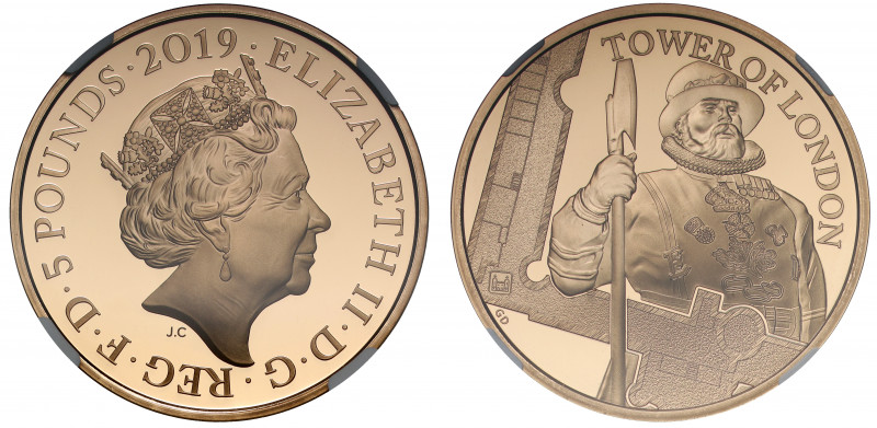 PF70 UCAM | Elizabeth II (1952 -), gold proof Five Pounds, 2019, in the Tower of...