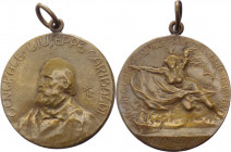 Italia - Medaglia 1907 commemorativa del primo centenario della nascita di Giuseppe Garibaldi (1807-1882) - con donna nuda in volo con bandiera e cate...