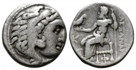(Silver. 4.12g 18mm) Kings of Macedon. Kolophon. Alexander III \"the Great\"" 336-323 BC. Drachm AR
Head of Herakles right, wearing lion skin
Rev: Z...