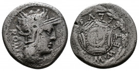 (Silver. 3.66g 18mm) M. CAECILIUS Q.F. Q.N. METELLUS (127 BC). Denarius. Rome.
ROMA./Helmeted head of Roma right; mark of value to lower right.
Rev:...