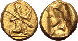 Persia, Achaemenid Empire AV Daric. Time of Xerxes II to Artaxerxes II. Sardes, circa 420-375 BC. Persian Great King or hero, wearing kidaris and kand...
