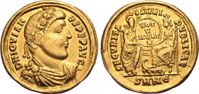 Jovian AV Solidus. Nicomedia, AD 363-364. D N IOVIANVS PEP AVG, rosette-diademed, draped and cuirassed bust to right / SECVRITAS REIPVBLICAE, Roma ent...