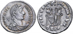 Magnus Maximus AR Siliqua. Treveri, AD 383-388. D N MAG MAXIMVS P F AVG, pearl-diademed, draped and cuirassed bust to right / VIRTVS ROMANORVM, Roma s...