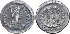 Leo I AR Siliqua. Constantinople, AD 457-474. D N LEO PERPET AVG, pearl-diademed, draped and cuirassed bust to right / SAL REI PЧ(retrograde)I in thre...