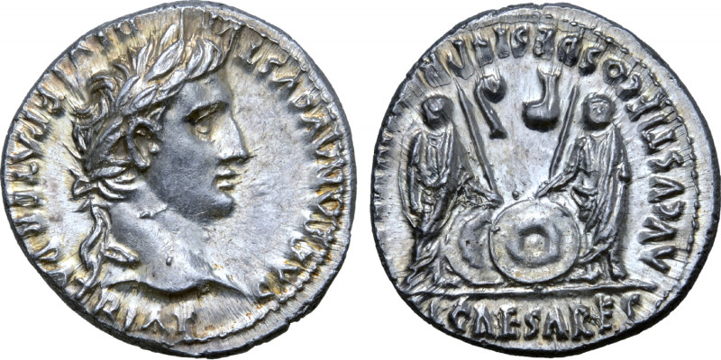Augustus AR Denarius. Lugdunum, 2 BC - AD 4. CAESAR AVGVSTVS DIVI F PATER PATRIA...